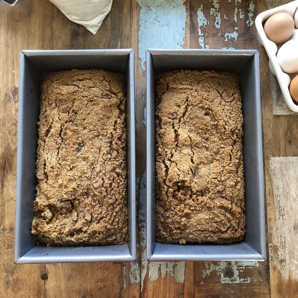 pumpkin bread recipe thanksgiving food streusel topping samsung family hub refrigerator